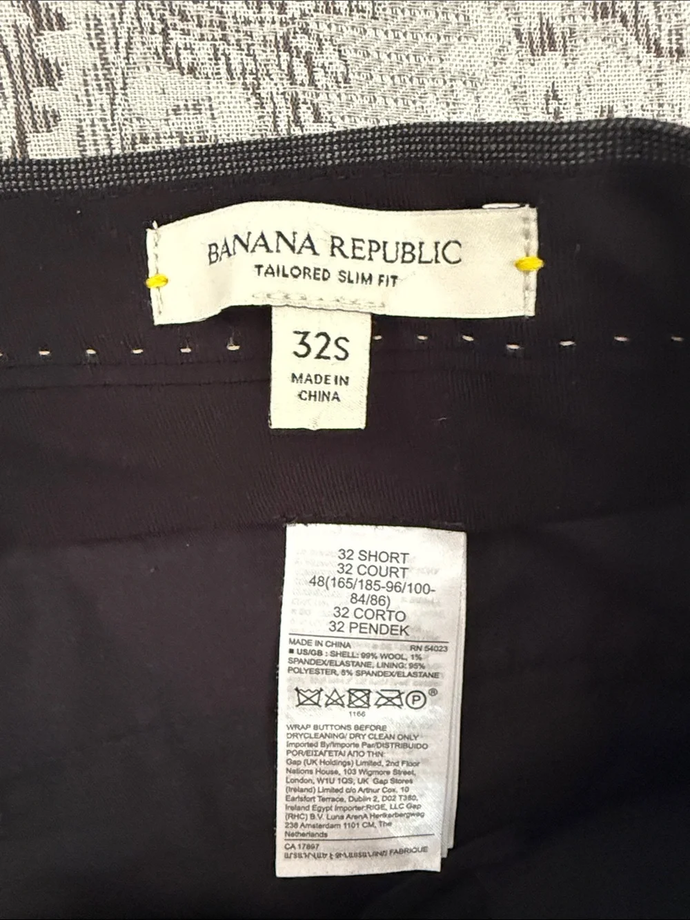 Banan Republic Tailored Slim Fit Dress  Pants in Dark Gray - 32S